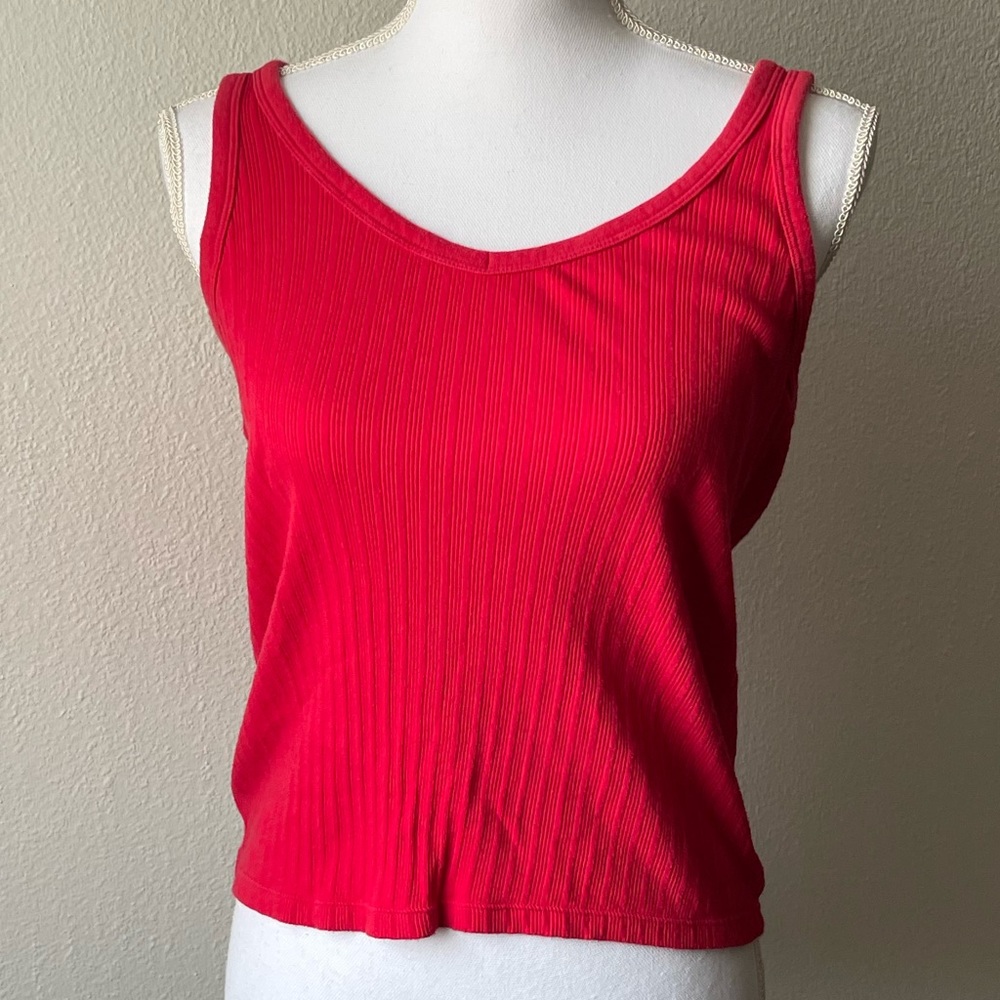 Victoria’s Secret ribbed tank top